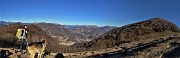 30 Bella vista sulla conca di Zogno e verso la vicina cima del Canto Alto